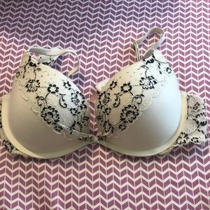Victoria secret bra 34C